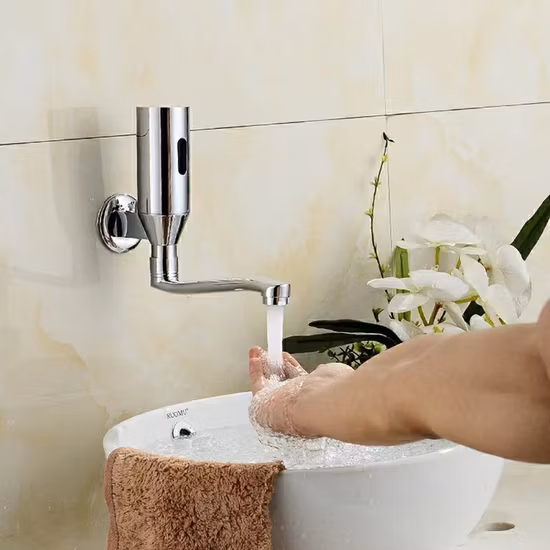 Venta al por mayor Lavabo moderno Sensor automático Grifo Agua Cromo Latón Sensor Lavabo Grifo para baño
