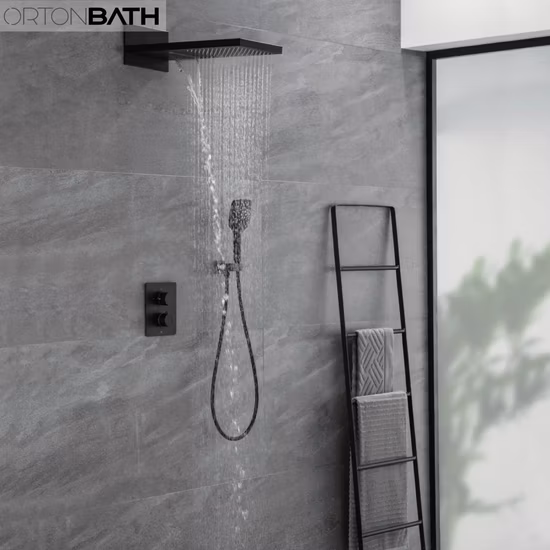 Grifo de ducha de baño Cupc Watermark en sistema de ducha de lluvia montado en la pared