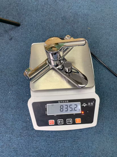 Artículos sanitarios Baño Bañera Mezclador Baño Ducha Grifo Grifo de agua Ty-Hz003