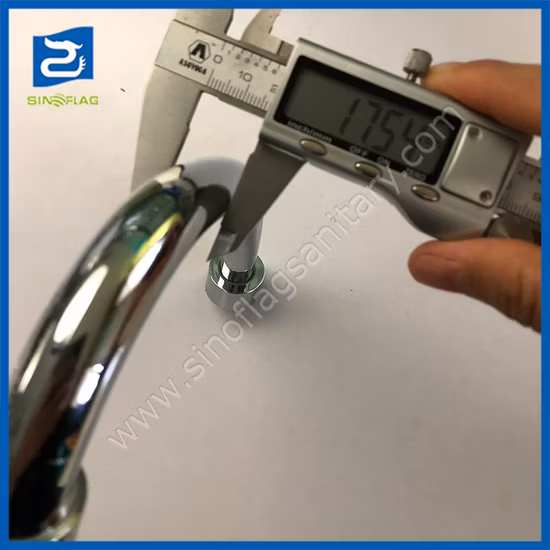 Grifo de agua fría solo de plástico cromado montado en la pared